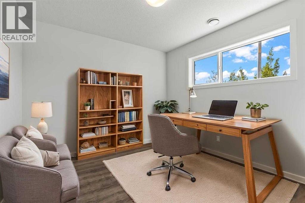 30 Evanscrest Manor NW, Calgary, Alberta T3P 2A3 - Photo 3 - A2338572