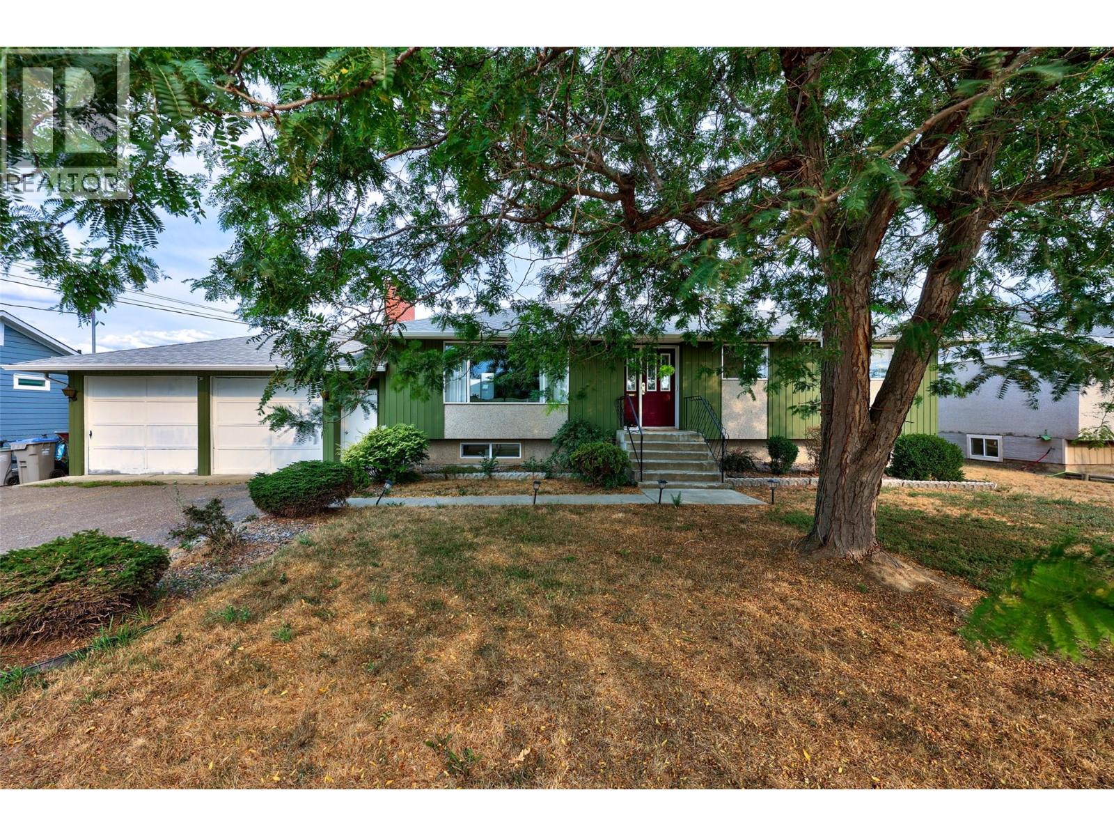 881 Mcgillivray Street, Kamloops, British Columbia  V2B 5R5 - Photo 2 - 10399037