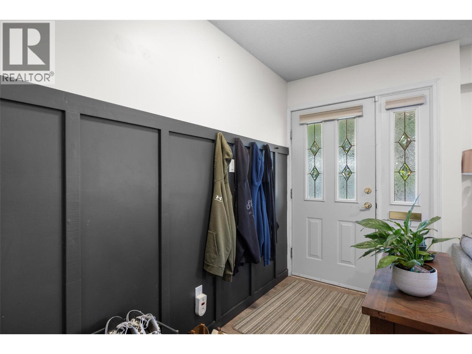 881 Mcgillivray Street, Kamloops, British Columbia  V2B 5R5 - Photo 4 - 10399037