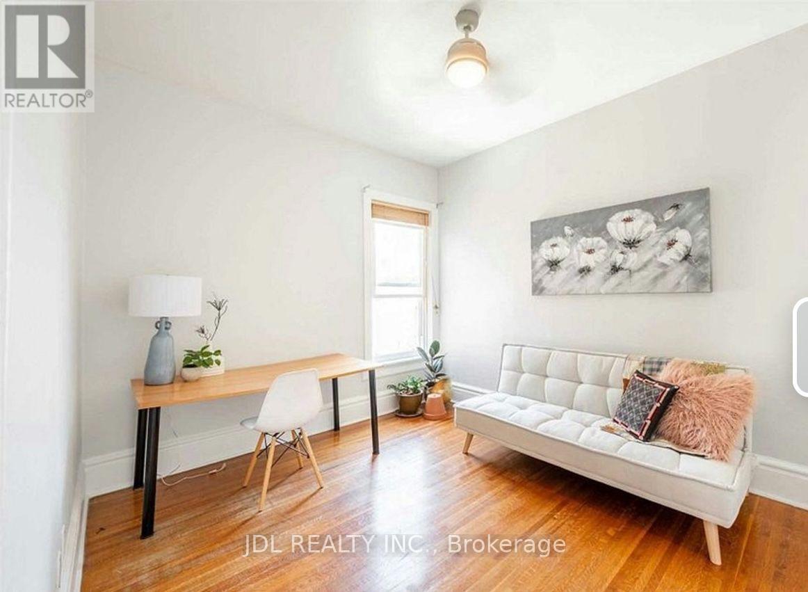 Suite A 2nd Floor - 137 Denison Ave Avenue, Toronto, Ontario  M5T 2N2 - Photo 11 - C13724610