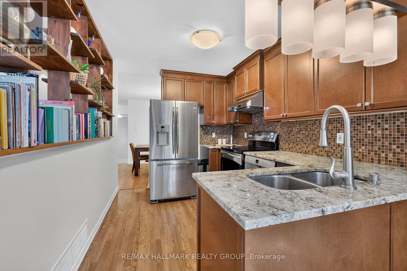 174 Carwood Circle W, Ottawa, Ontario  K1K 4V6 - Photo 16 - X13639188