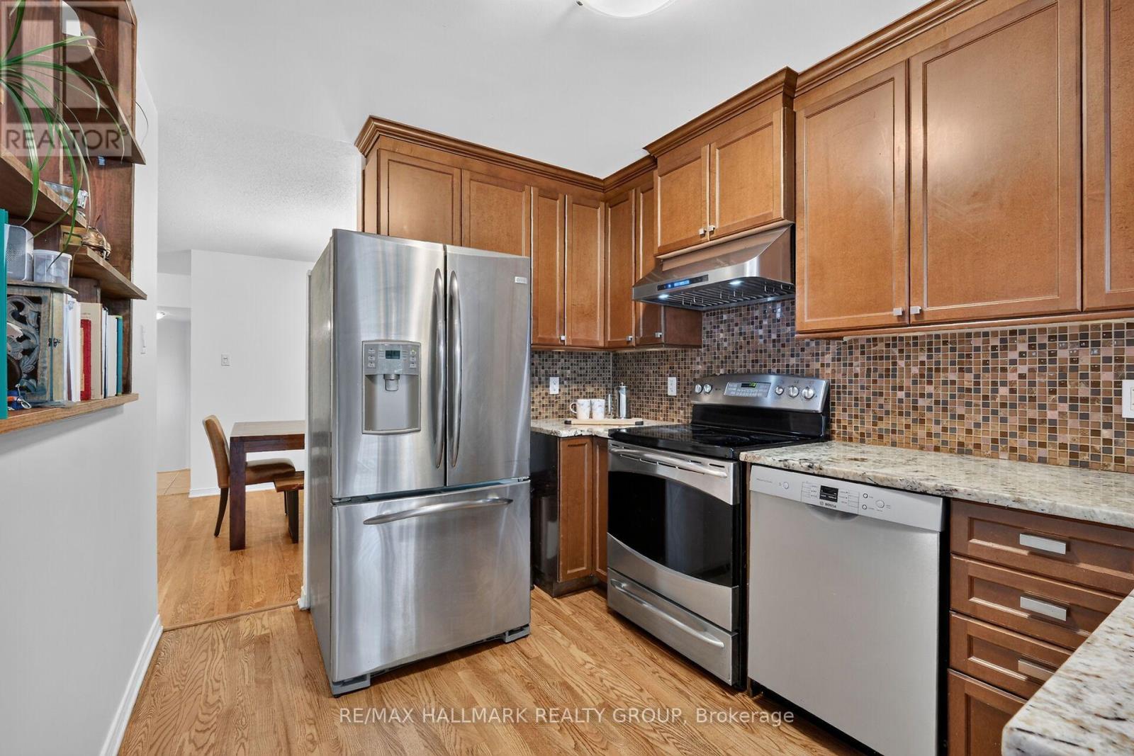 174 Carwood Circle W, Ottawa, Ontario  K1K 4V6 - Photo 17 - X13639188