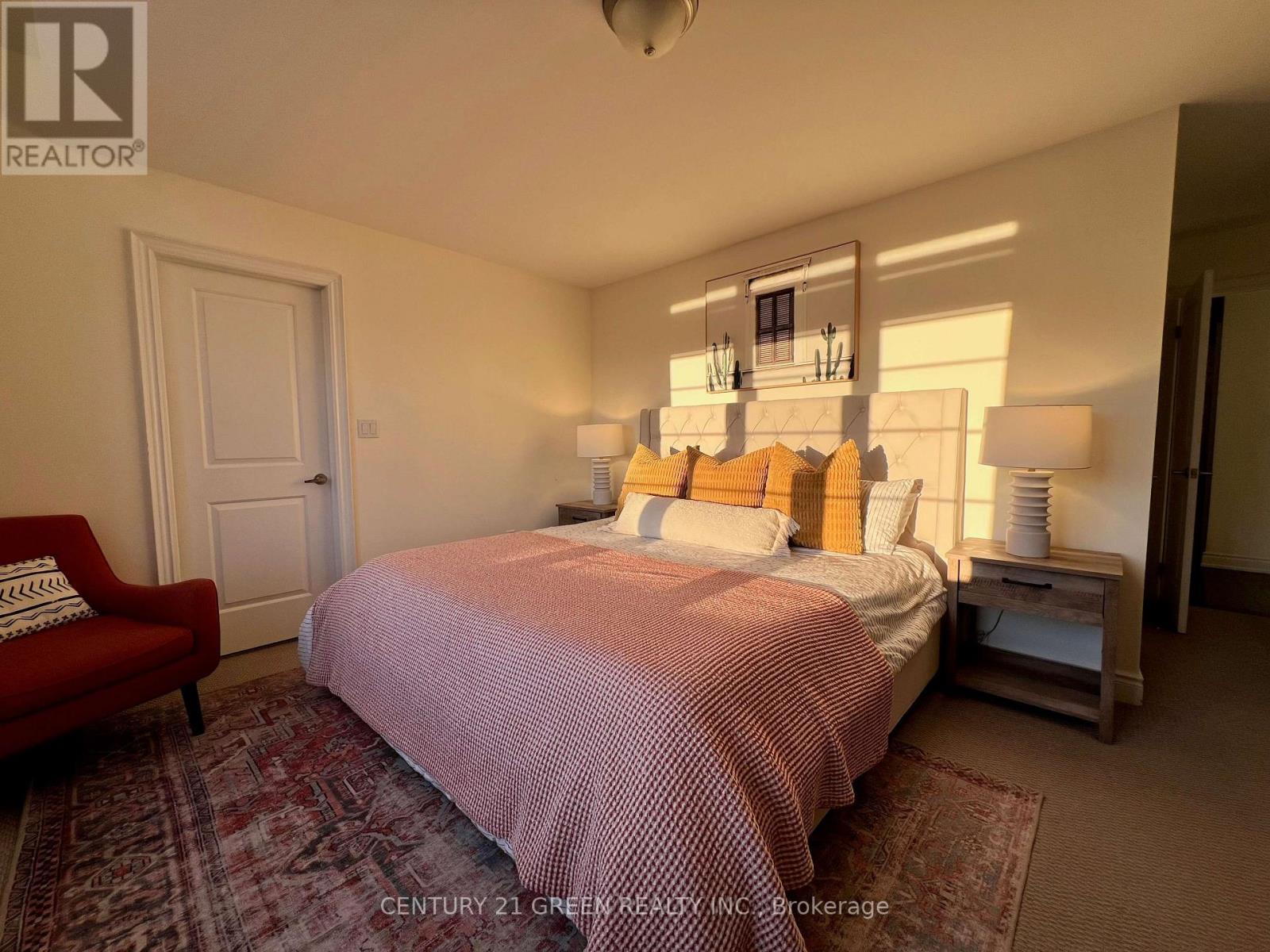 Main & 2nd Floor - 37 Prairie Creek Crescent, Brampton, Ontario  L6Y 6C9 - Photo 10 - W13724598