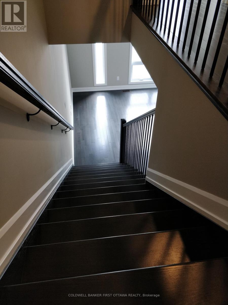 73 Oblats Avenue, Ottawa, Ontario  K1S 5W1 - Photo 2 - X13724632
