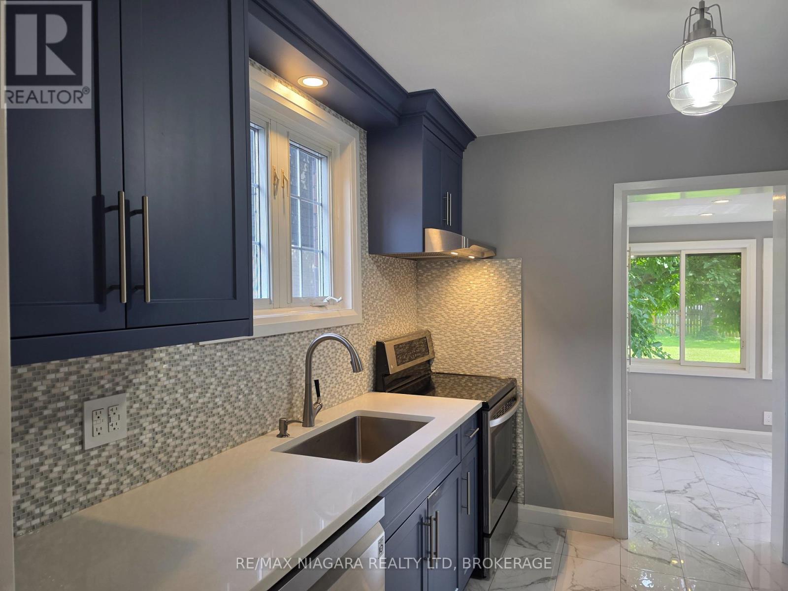 5944 Dorchester Road, Niagara Falls, Ontario L2G 5S9 - Photo 15 - X13724626