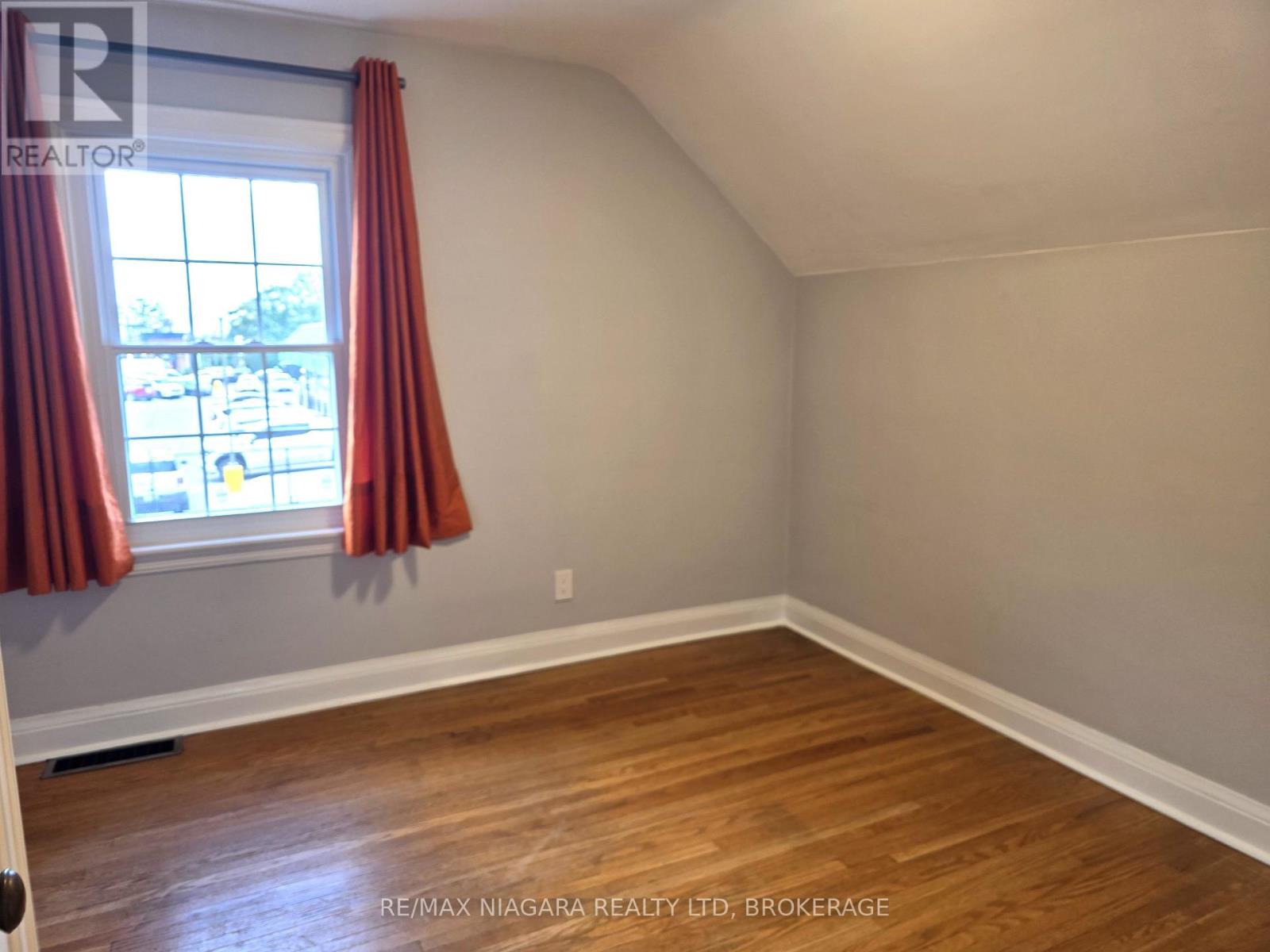 5944 Dorchester Road, Niagara Falls, Ontario L2G 5S9 - Photo 24 - X13724626