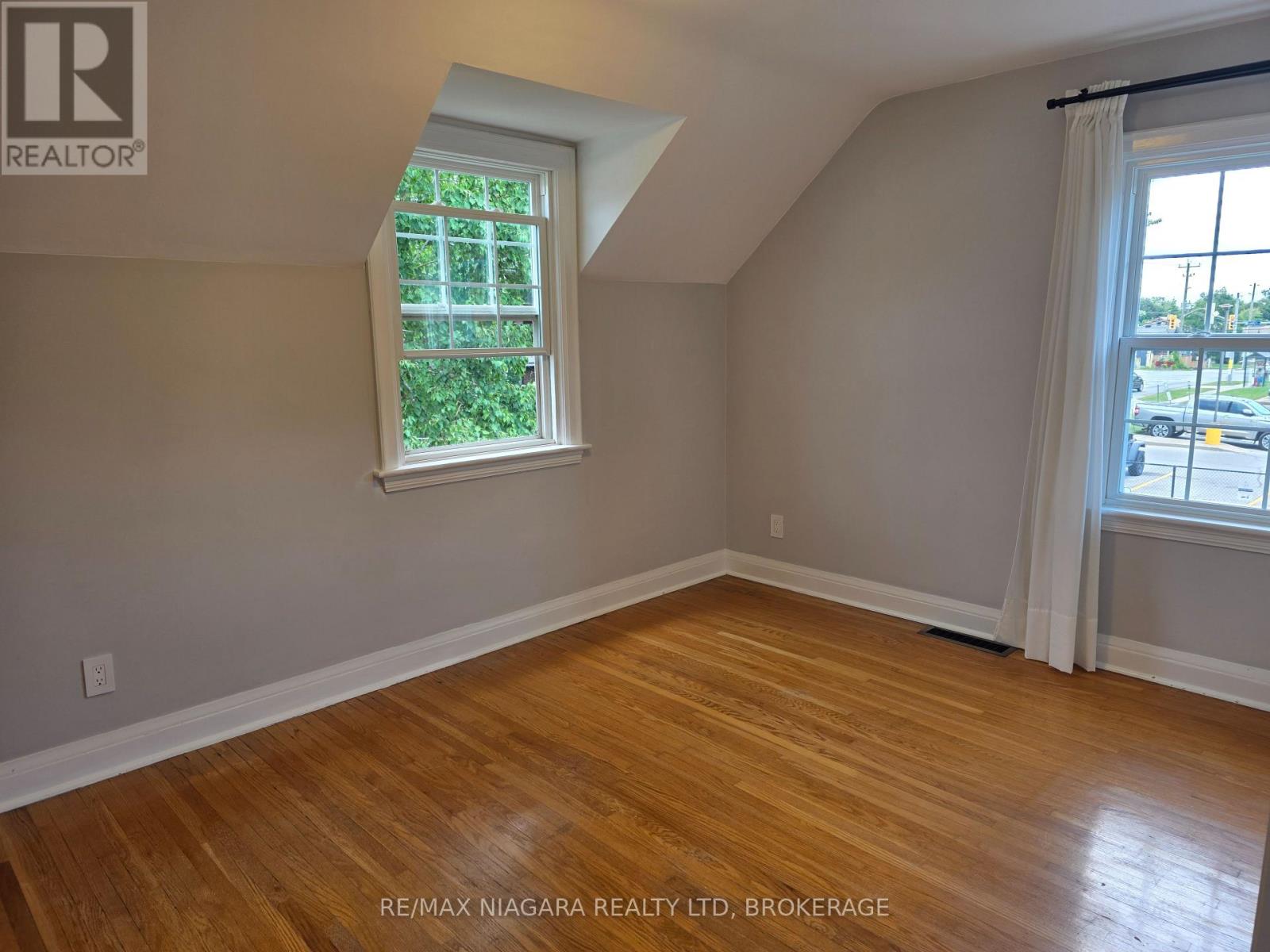 5944 Dorchester Road, Niagara Falls, Ontario L2G 5S9 - Photo 29 - X13724626