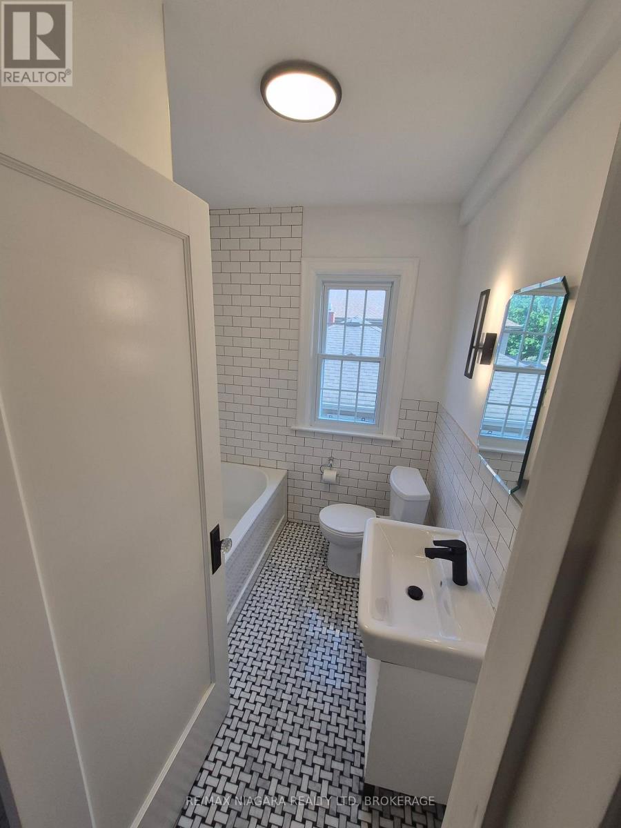 5944 Dorchester Road, Niagara Falls, Ontario L2G 5S9 - Photo 30 - X13724626