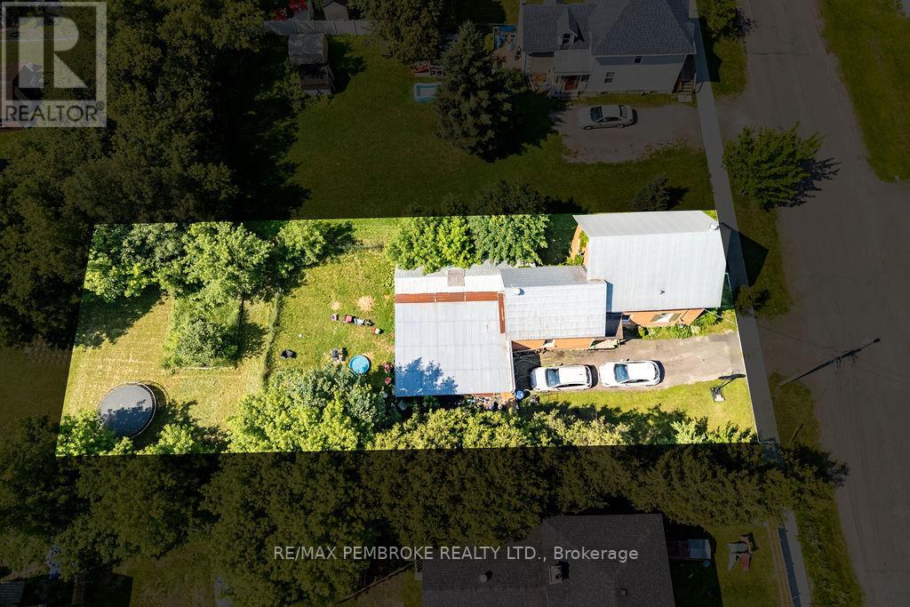 459 Somerset Street, Pembroke, Ontario  K8A 4C5 - Photo 2 - X13508268
