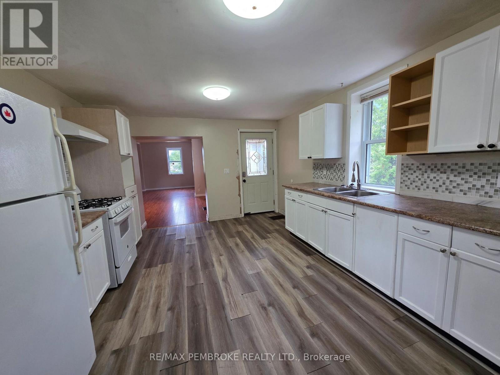 459 Somerset Street, Pembroke, Ontario  K8A 4C5 - Photo 7 - X13508268