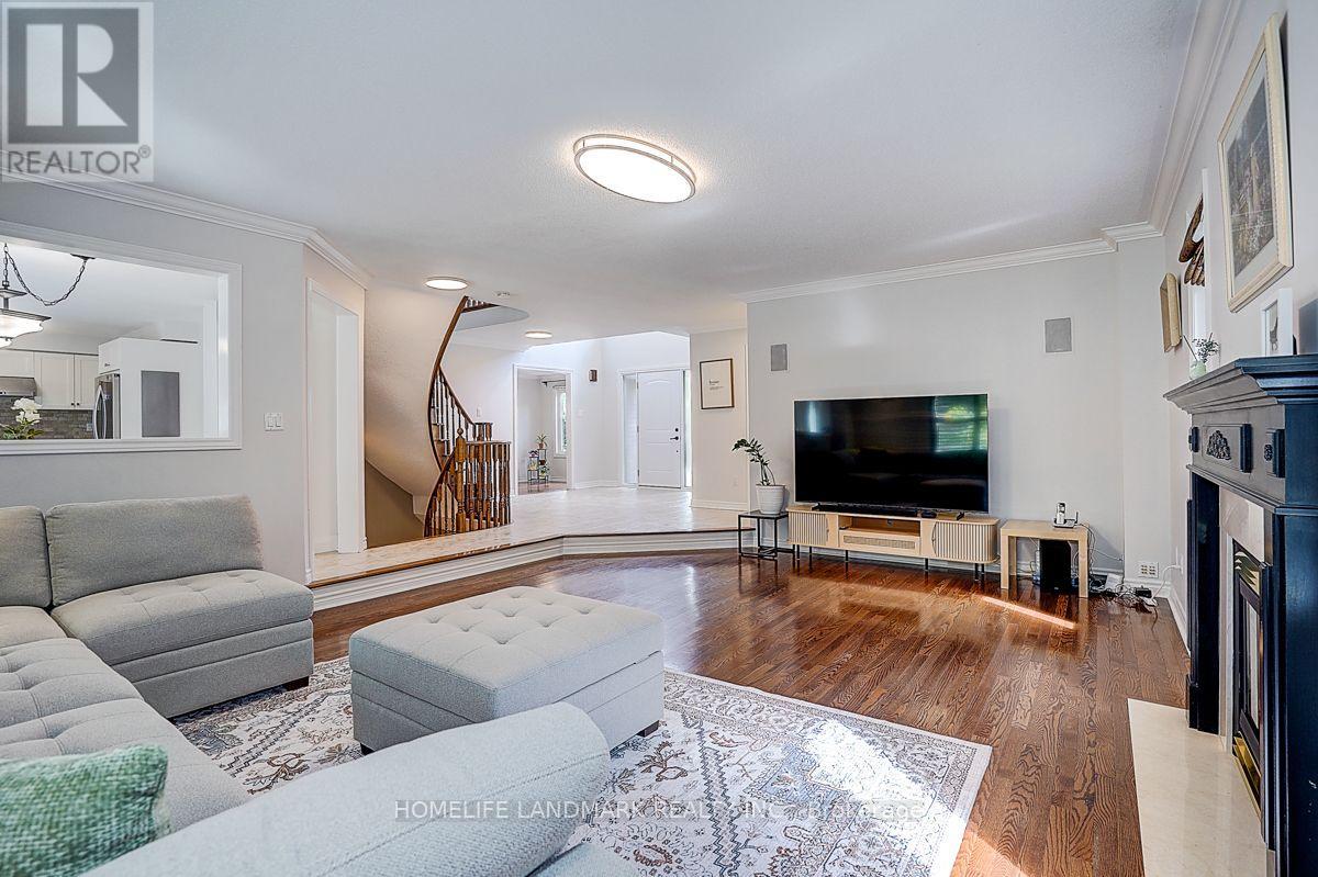 31 Crimson Ridge Road, Barrie, Ontario  L4N 9R8 - Photo 16 - S13721562