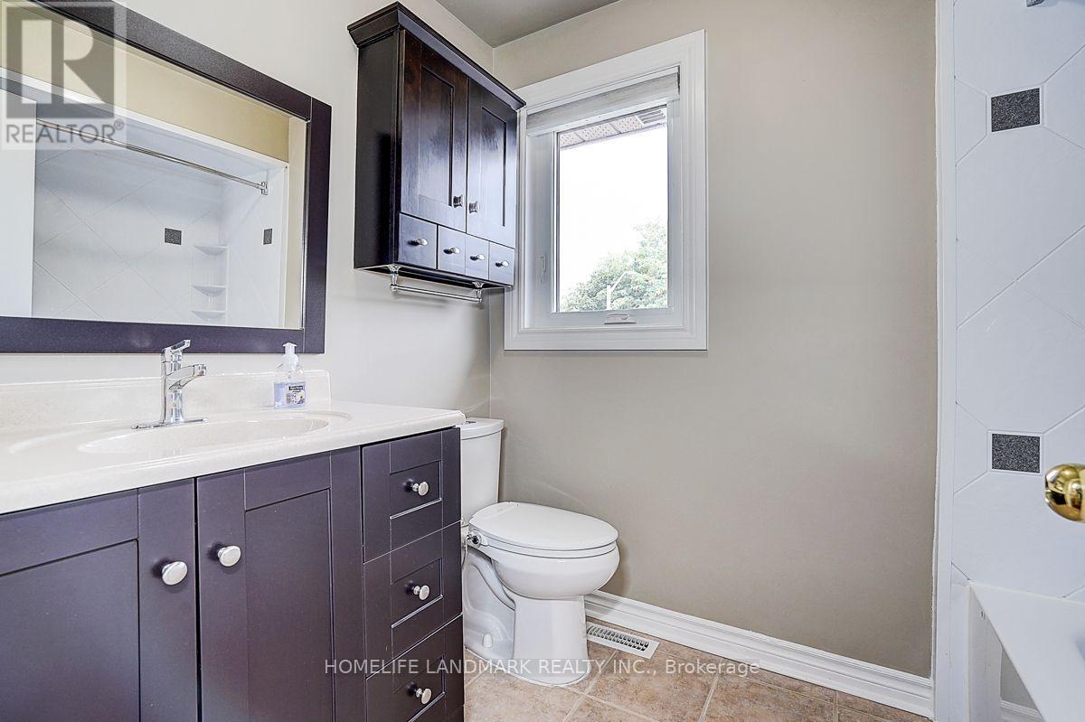31 Crimson Ridge Road, Barrie, Ontario  L4N 9R8 - Photo 28 - S13721562