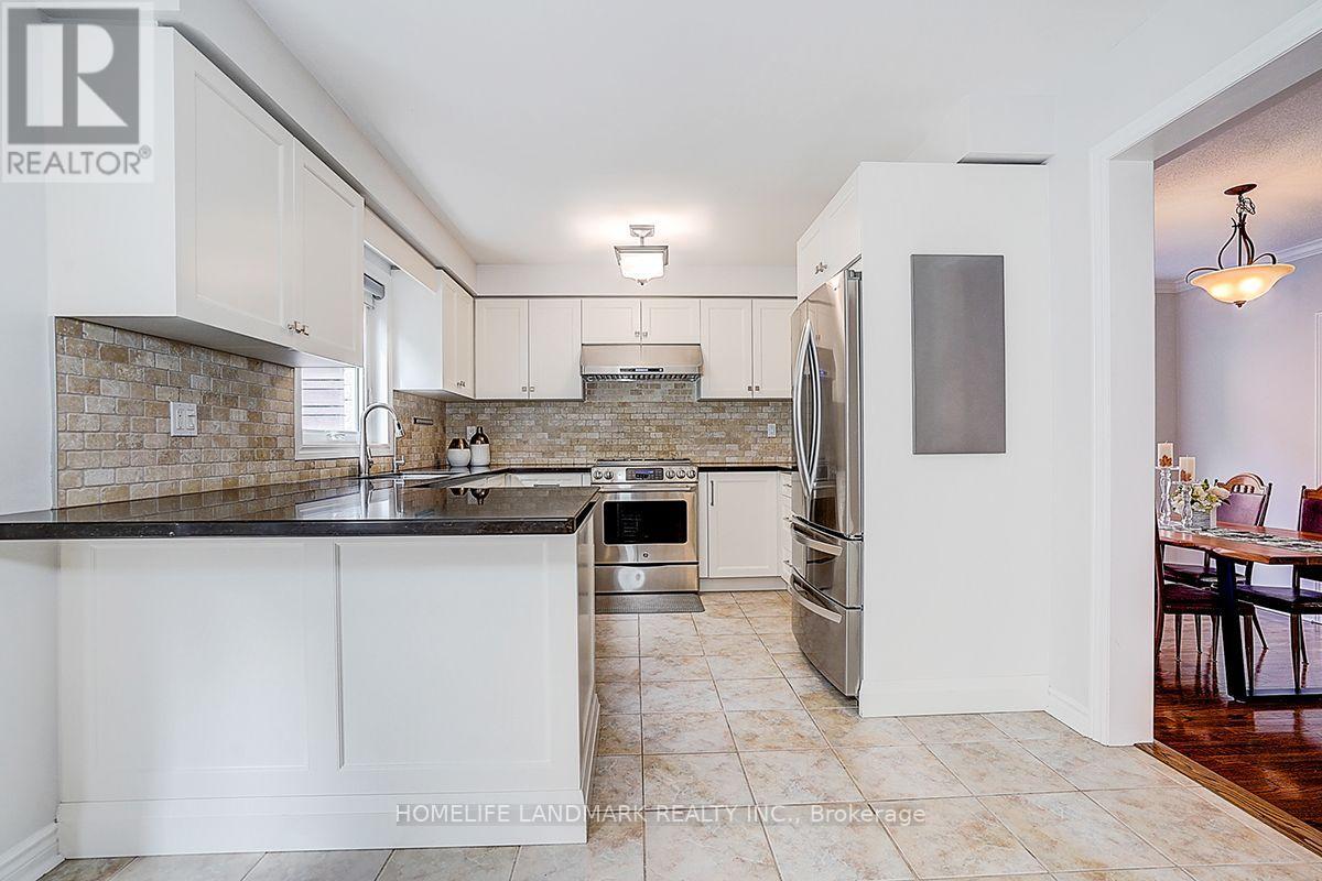 31 Crimson Ridge Road, Barrie, Ontario  L4N 9R8 - Photo 9 - S13721562