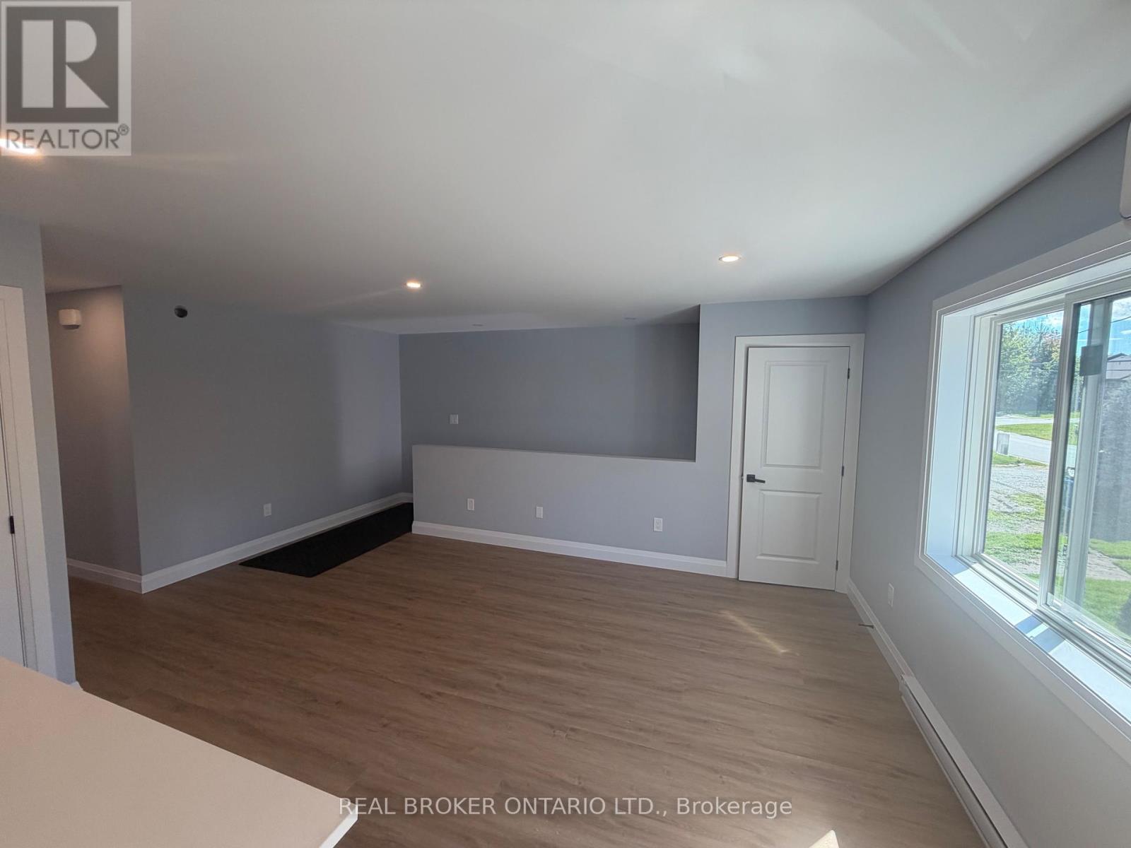 3 - 4383 Huronia Road, Severn, Ontario  L3V 0G7 - Photo 4 - S13594146