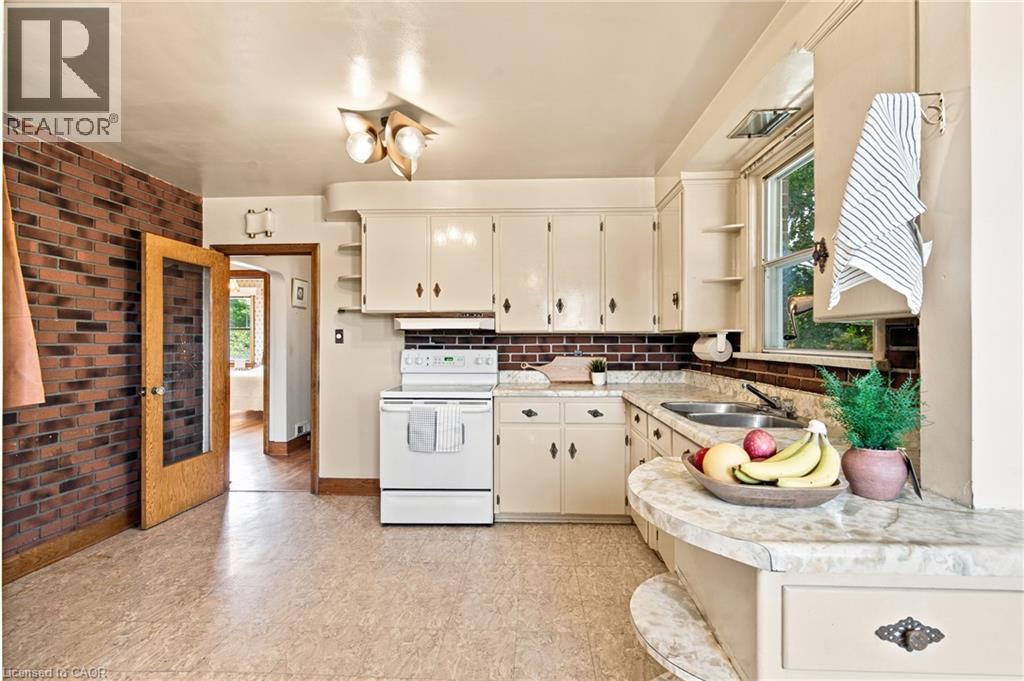 226 Corman Avenue, Stoney Creek, Ontario  L8G 1C9 - Photo 17 - 40845742