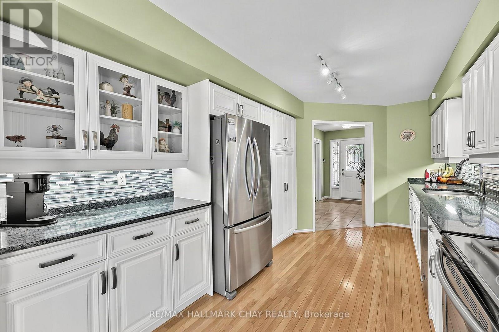 24 - 204 Riverview Road, New Tecumseth, Ontario  L9R 1Y2 - Photo 6 - N13724638