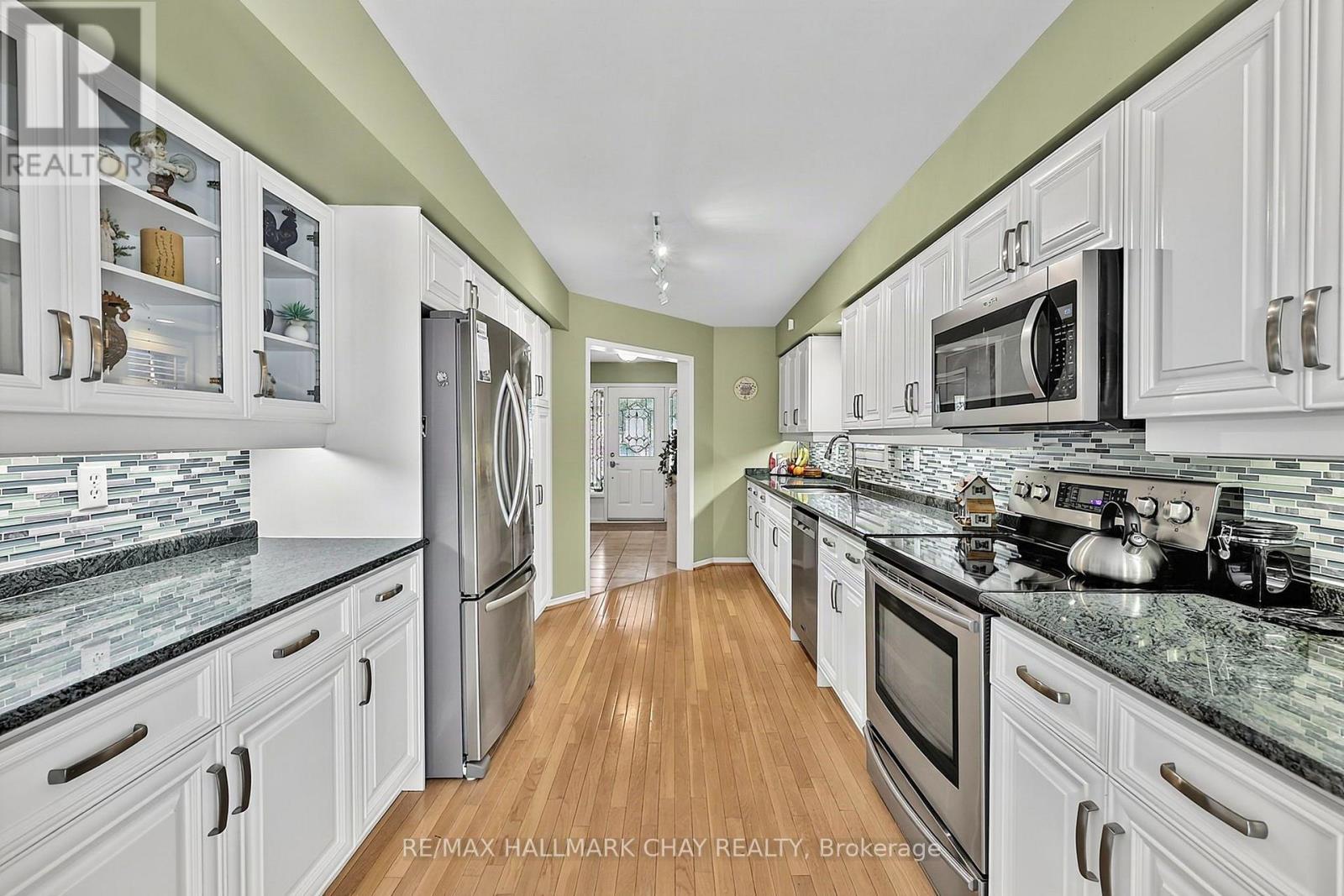 24 - 204 Riverview Road, New Tecumseth, Ontario  L9R 1Y2 - Photo 7 - N13724638