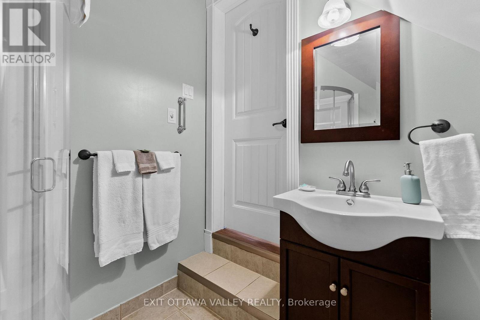 1739 Beachburg Road, Whitewater Region, Ontario  K0J 1C0 - Photo 16 - X13724090