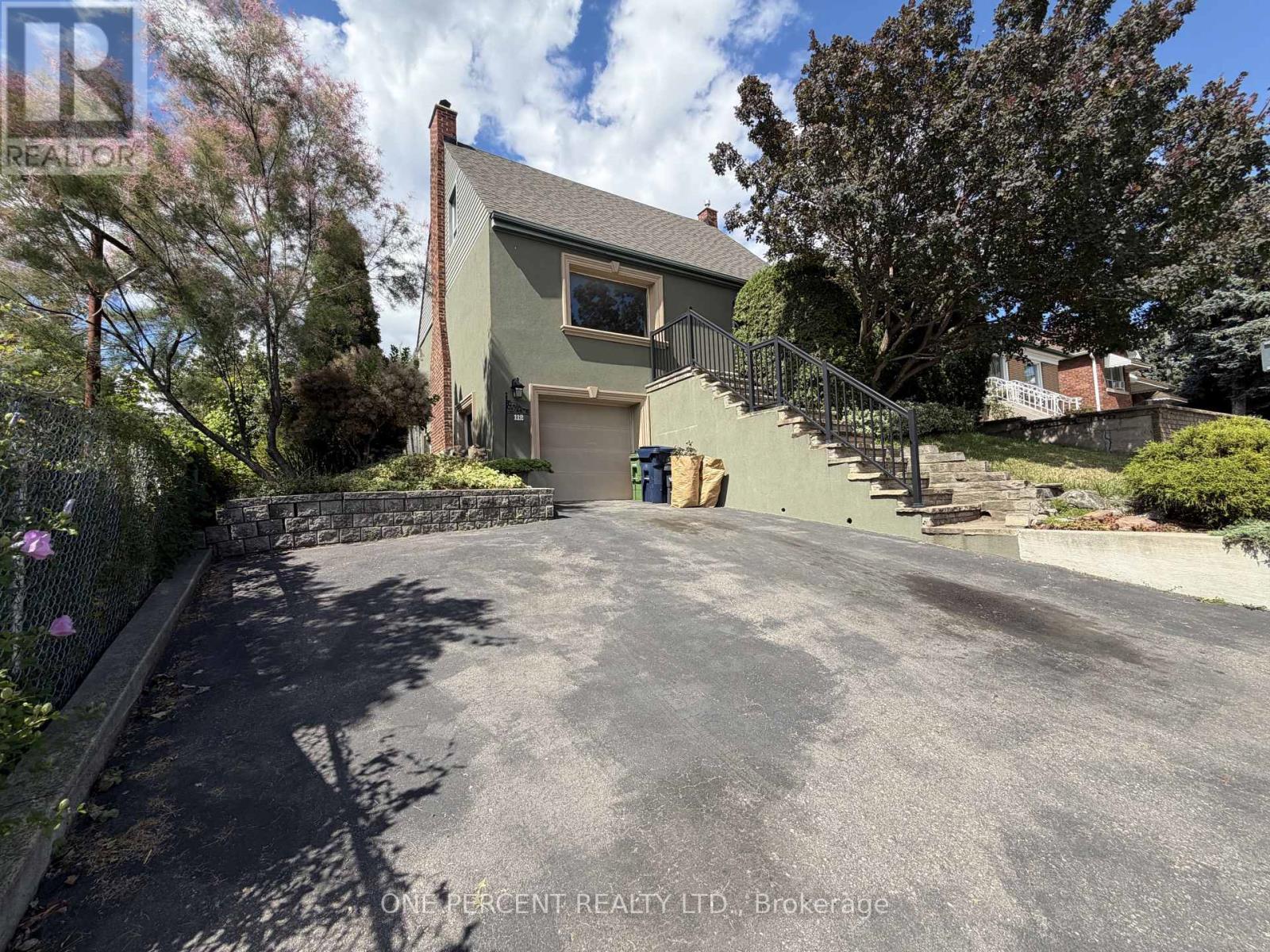 112 Yore Road, Toronto, Ontario M6M 1X1 - Photo 2 - W13724636