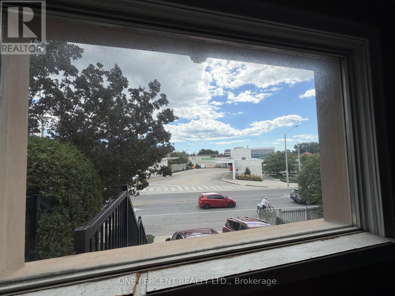 112 Yore Road, Toronto, Ontario M6M 1X1 - Photo 7 - W13724636