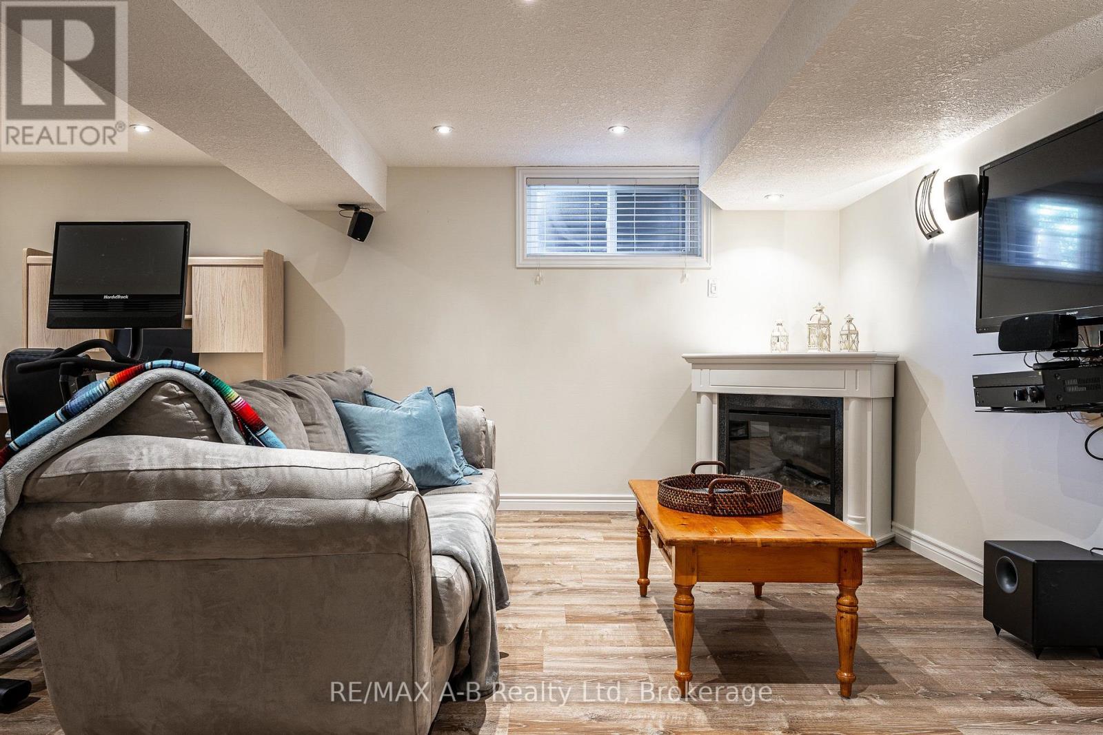 10 Buckingham Drive, Stratford, Ontario  N5A 7Z9 - Photo 35 - X13723492