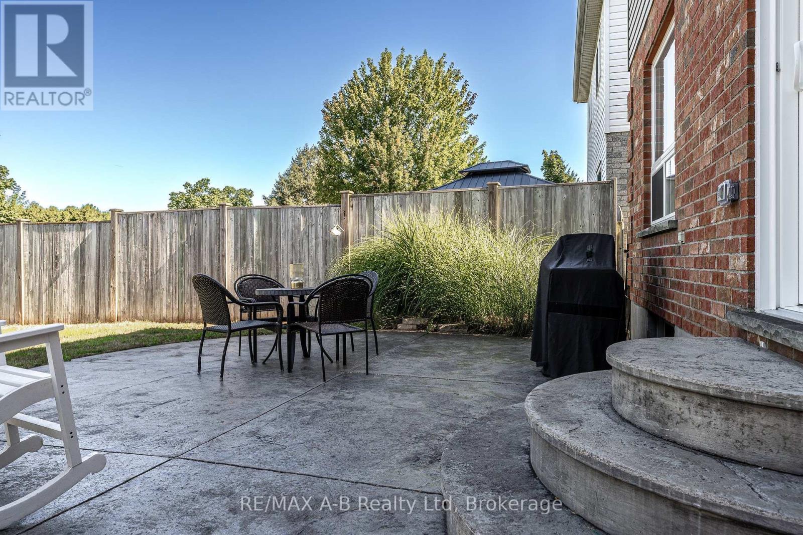 10 Buckingham Drive, Stratford, Ontario  N5A 7Z9 - Photo 43 - X13723492
