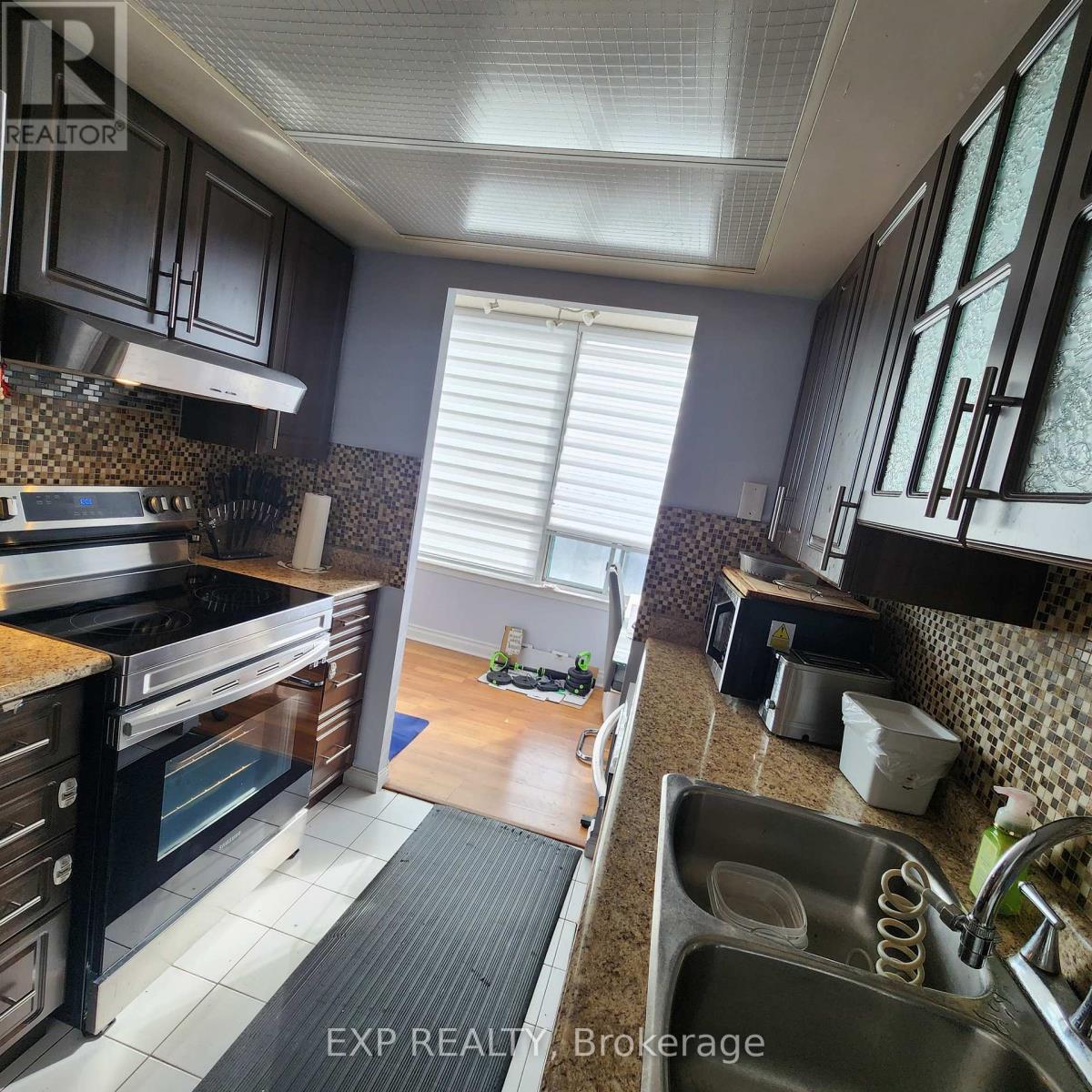 409 - 550 Webb Drive, Mississauga, Ontario L5B 3Y4 - Photo 3 - W13716646