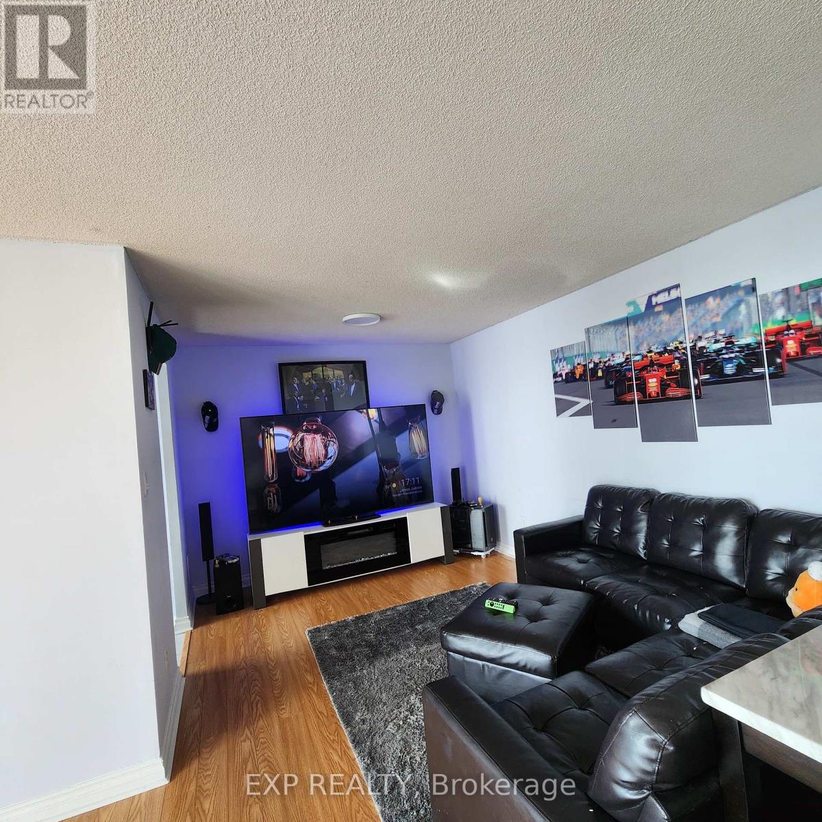 409 - 550 Webb Drive, Mississauga, Ontario L5B 3Y4 - Photo 4 - W13716646