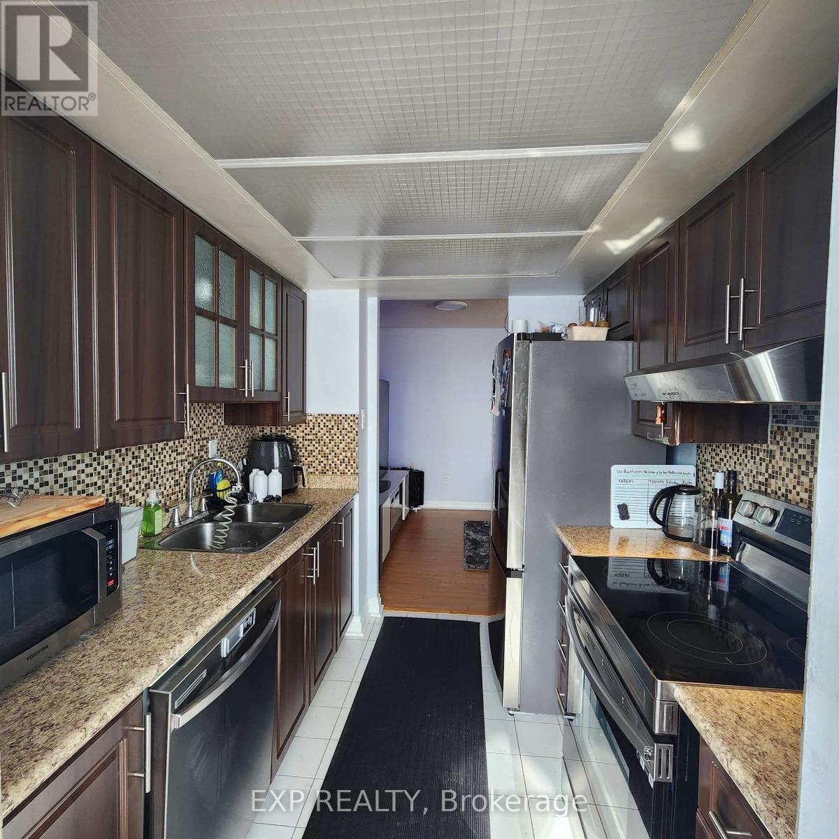 409 - 550 Webb Drive, Mississauga, Ontario L5B 3Y4 - Photo 9 - W13716646