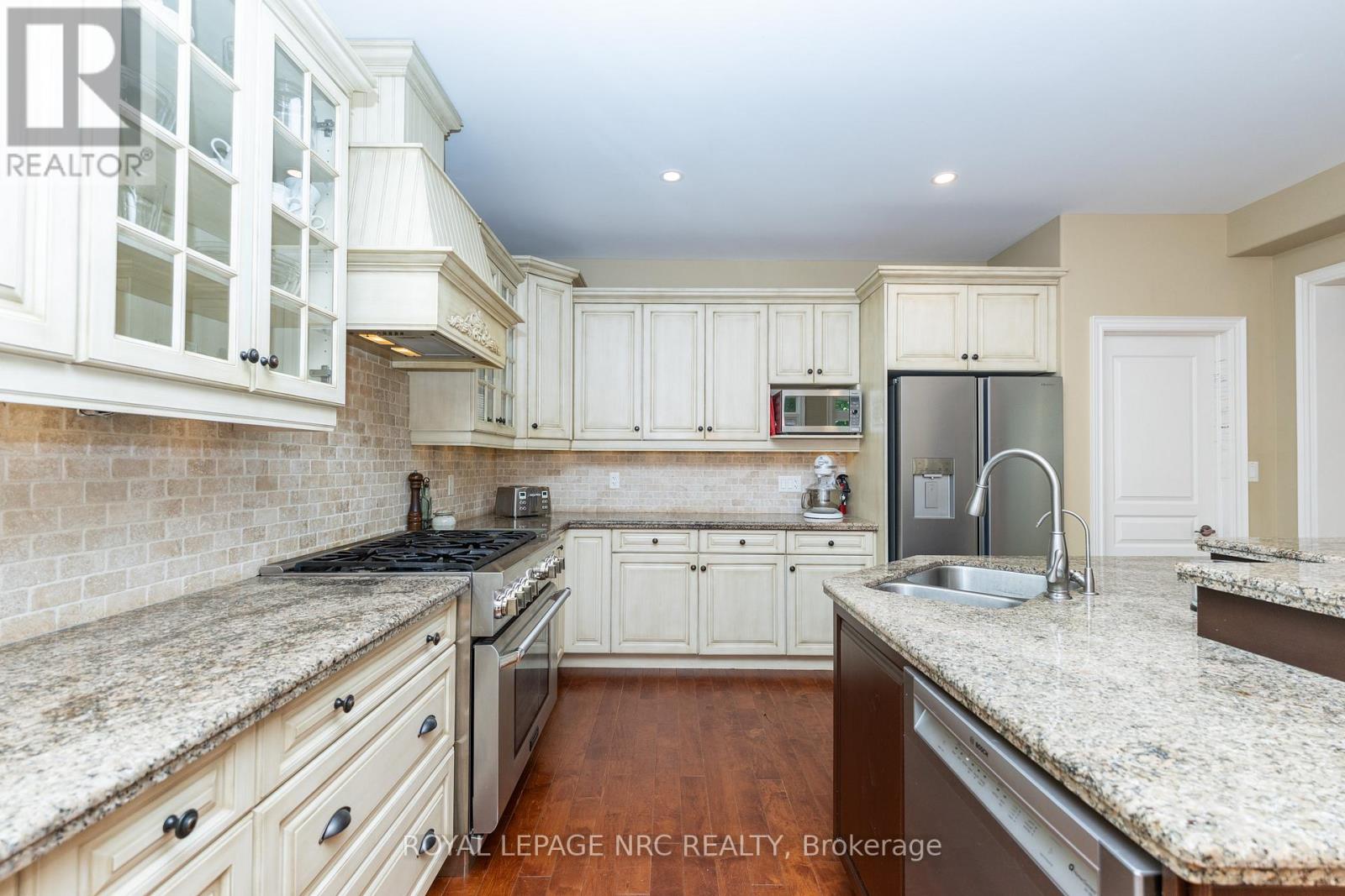 27 Bell Avenue, Grimsby, Ontario  L3M 1B2 - Photo 19 - X13724652
