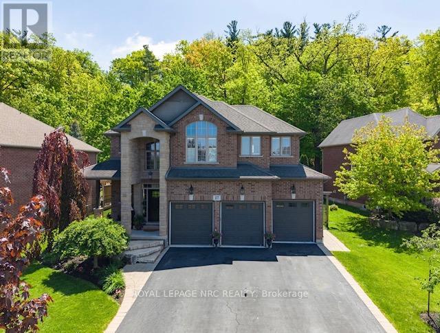 27 Bell Avenue, Grimsby, Ontario  L3M 1B2 - Photo 2 - X13724652