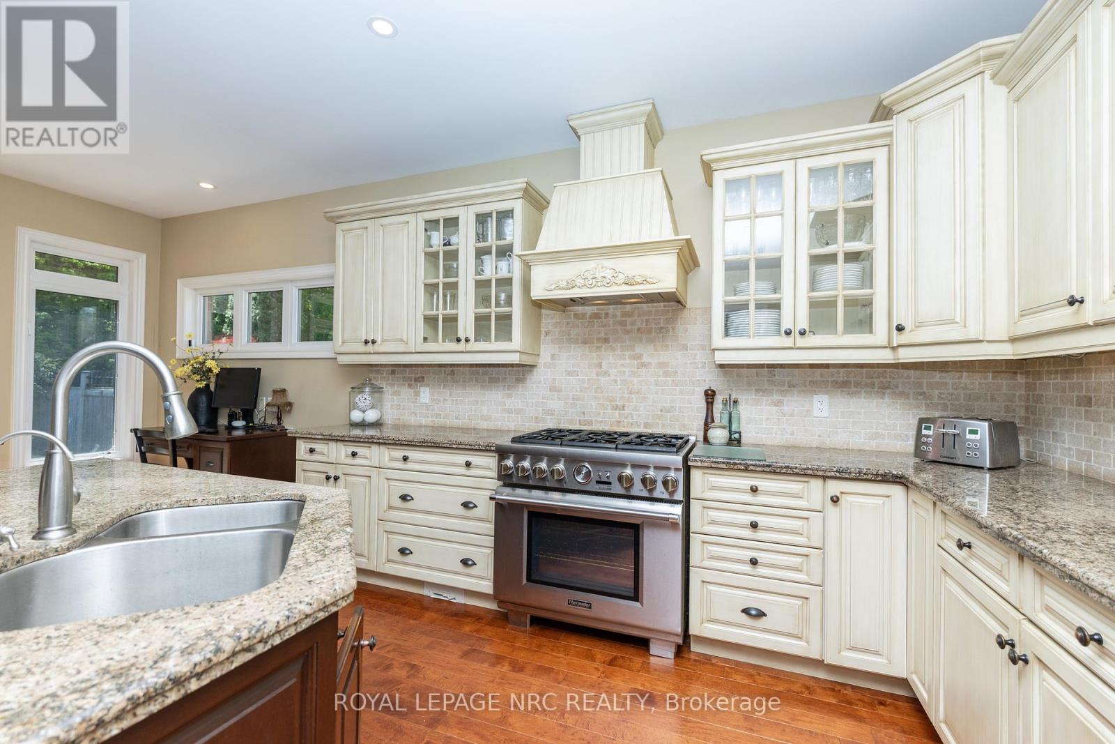 27 Bell Avenue, Grimsby, Ontario  L3M 1B2 - Photo 21 - X13724652
