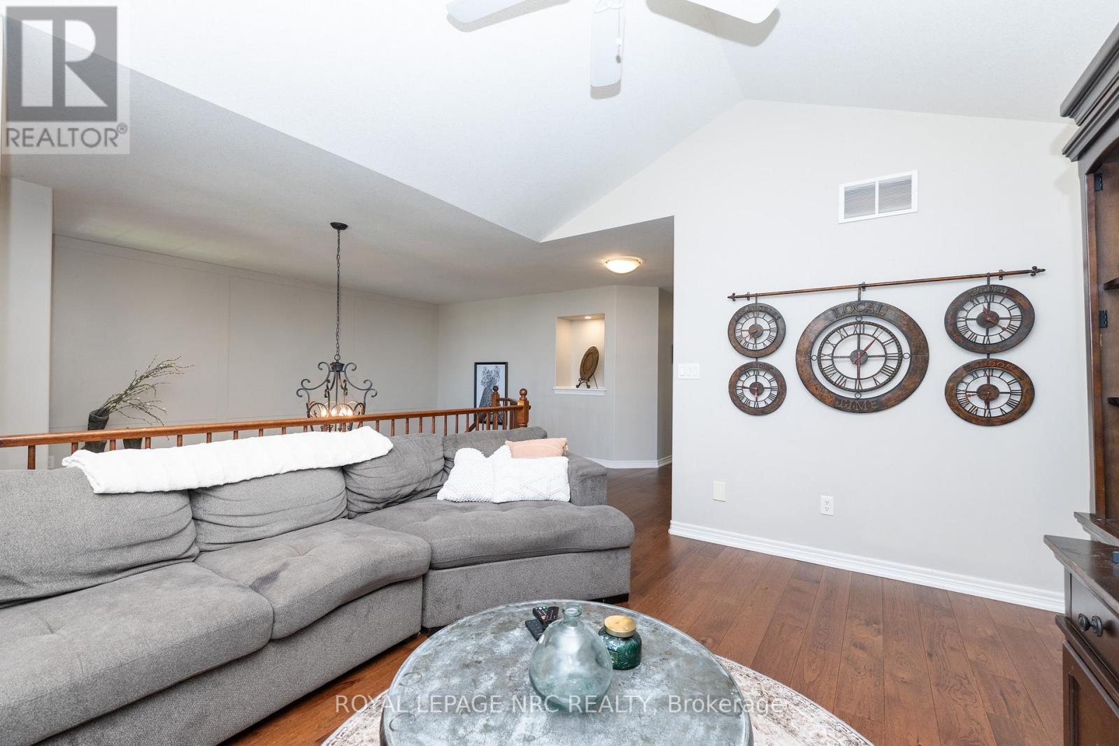 27 Bell Avenue, Grimsby, Ontario  L3M 1B2 - Photo 36 - X13724652