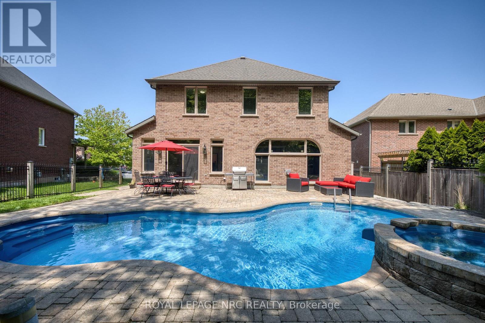 27 Bell Avenue, Grimsby, Ontario  L3M 1B2 - Photo 4 - X13724652