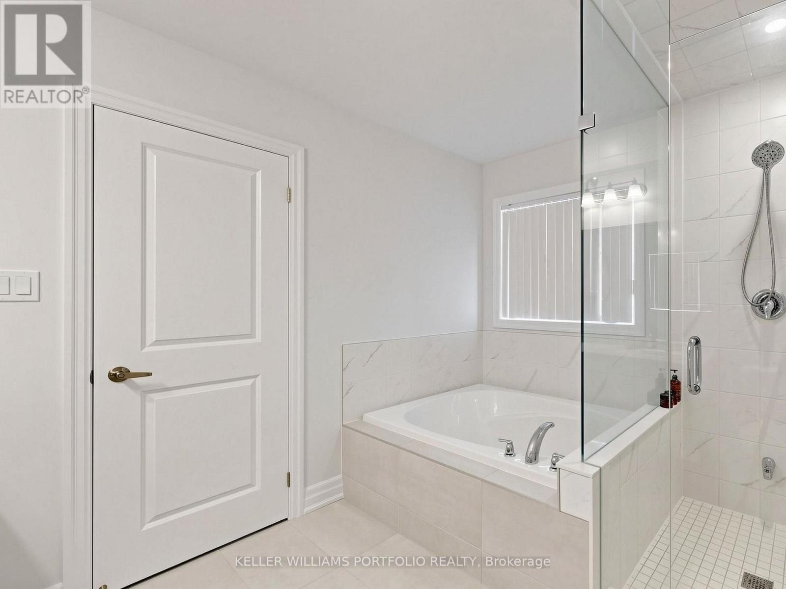 23 Rosanne Circle, Wasaga Beach, Ontario  L9Z 0N4 - Photo 11 - S13724650