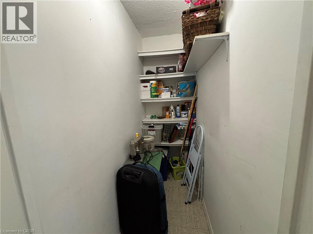 975 Warwick Court Unit# 205, Burlington, Ontario  L7T 3Z7 - Photo 7 - 40859173