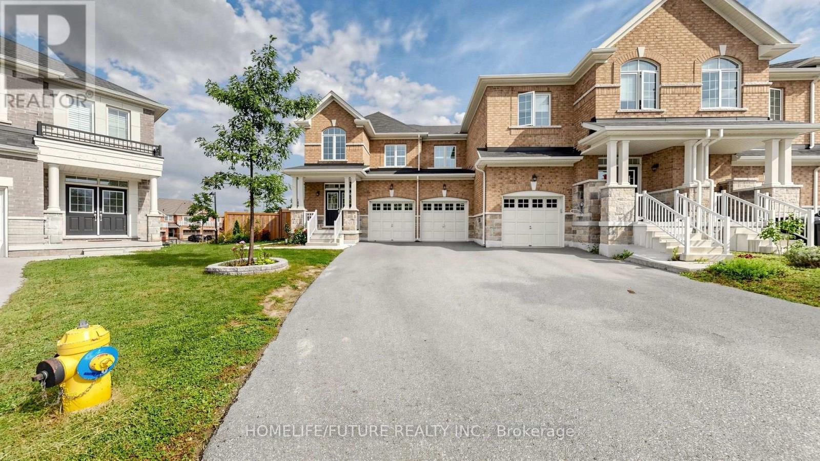 Main & 2nd - 52 Mac Frost Way, Toronto, Ontario M1X 0C5 - Photo 2 - E13710564