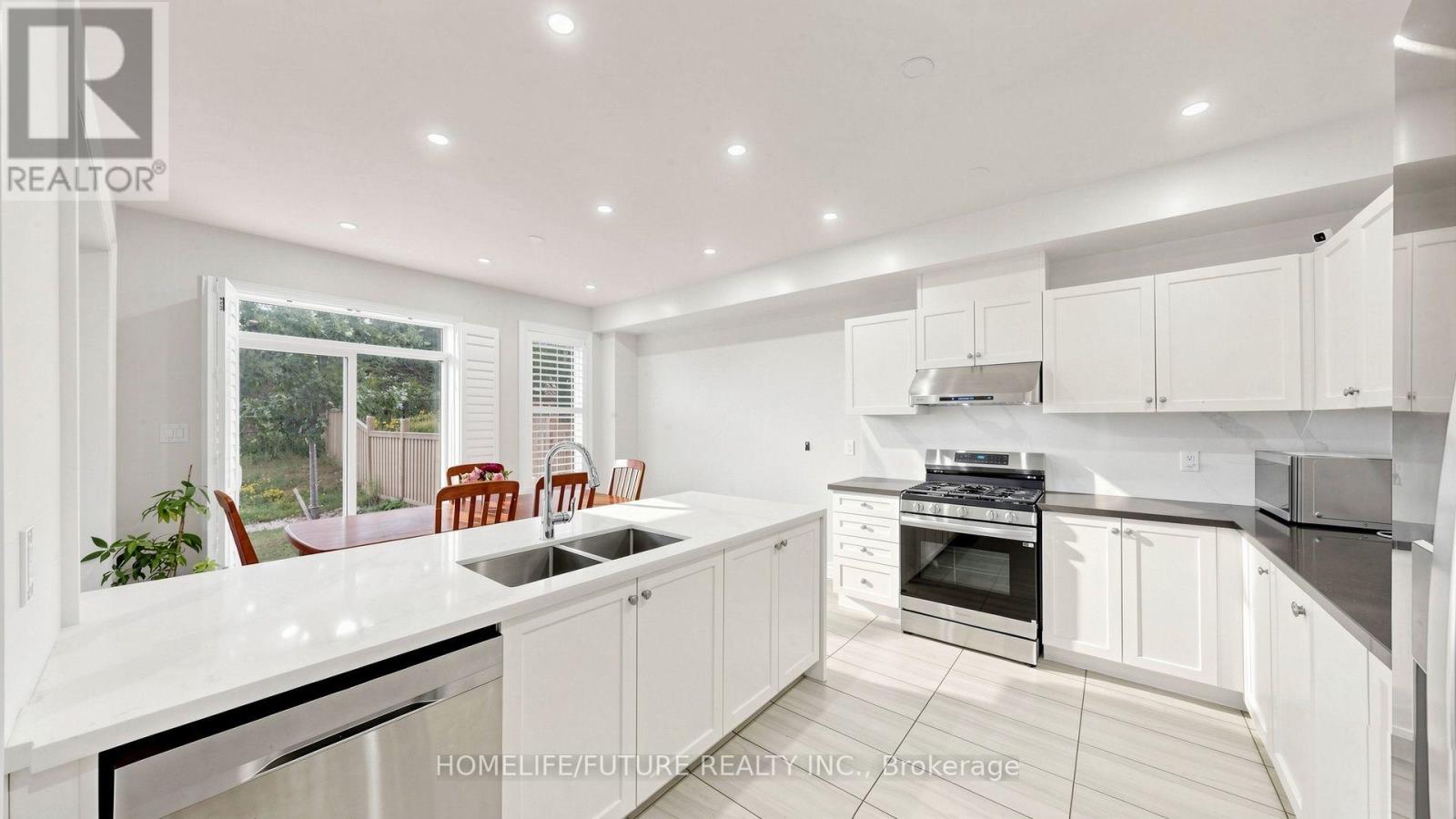 Main & 2nd - 52 Mac Frost Way, Toronto, Ontario M1X 0C5 - Photo 13 - E13710564