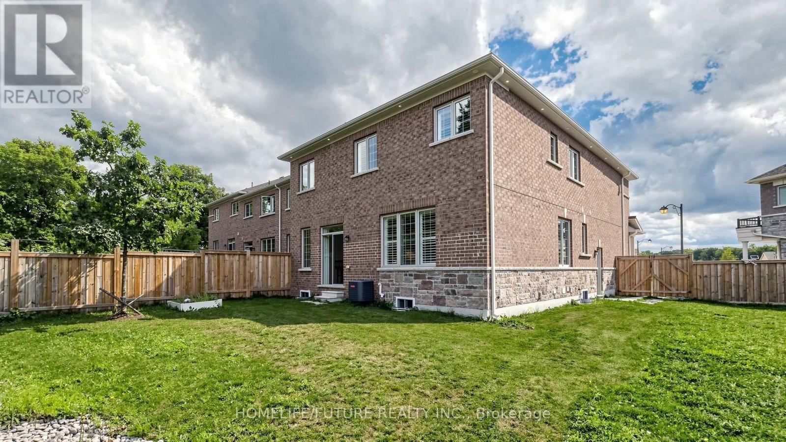 Main & 2nd - 52 Mac Frost Way, Toronto, Ontario  M1X 0C5 - Photo 30 - E13710564