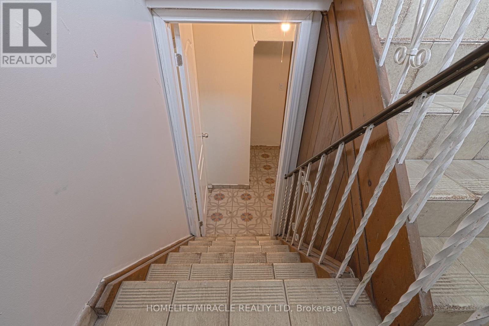 2931 Islington Avenue, Toronto, Ontario  M9L 2K3 - Photo 22 - W13658252