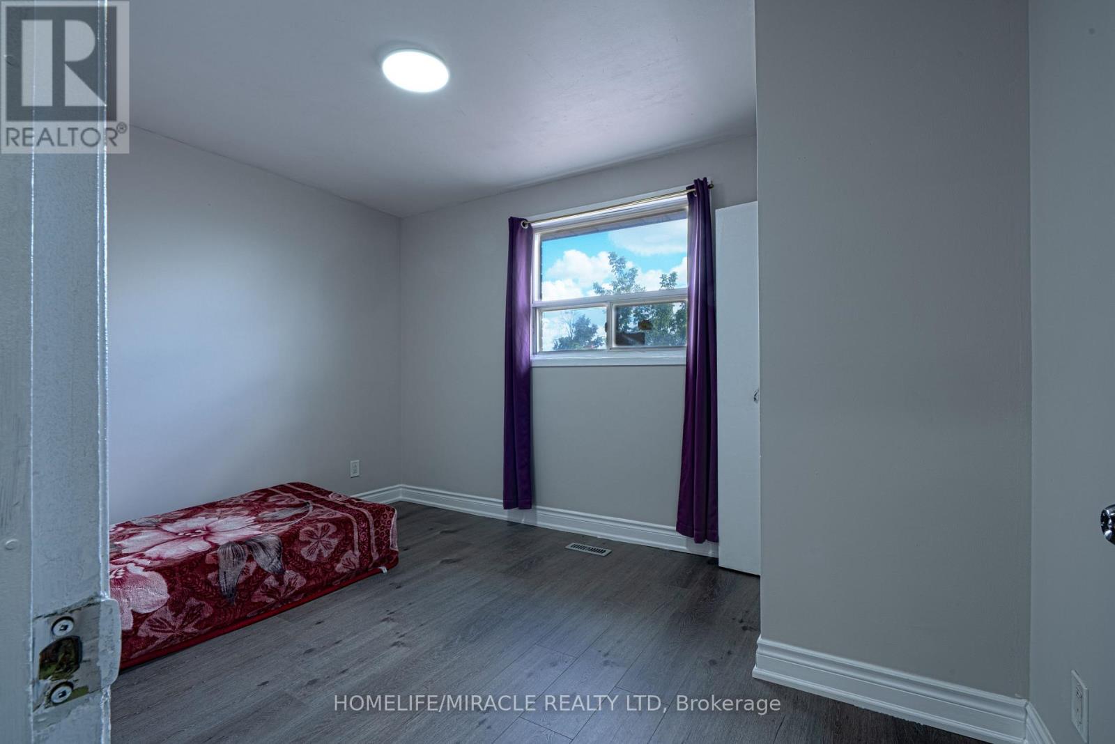 2931 Islington Avenue, Toronto, Ontario  M9L 2K3 - Photo 17 - W13658252