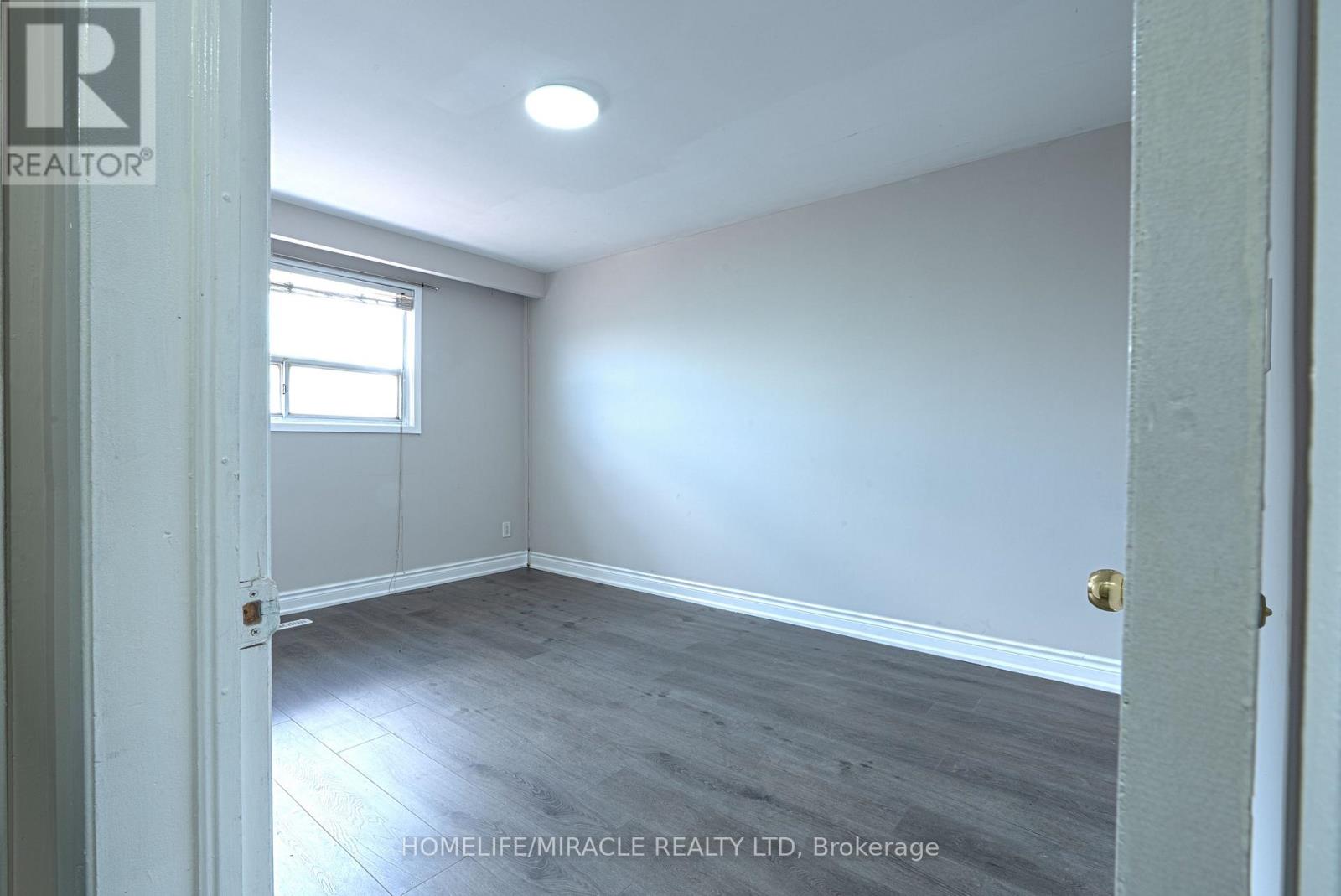 2931 Islington Avenue, Toronto, Ontario  M9L 2K3 - Photo 14 - W13658252