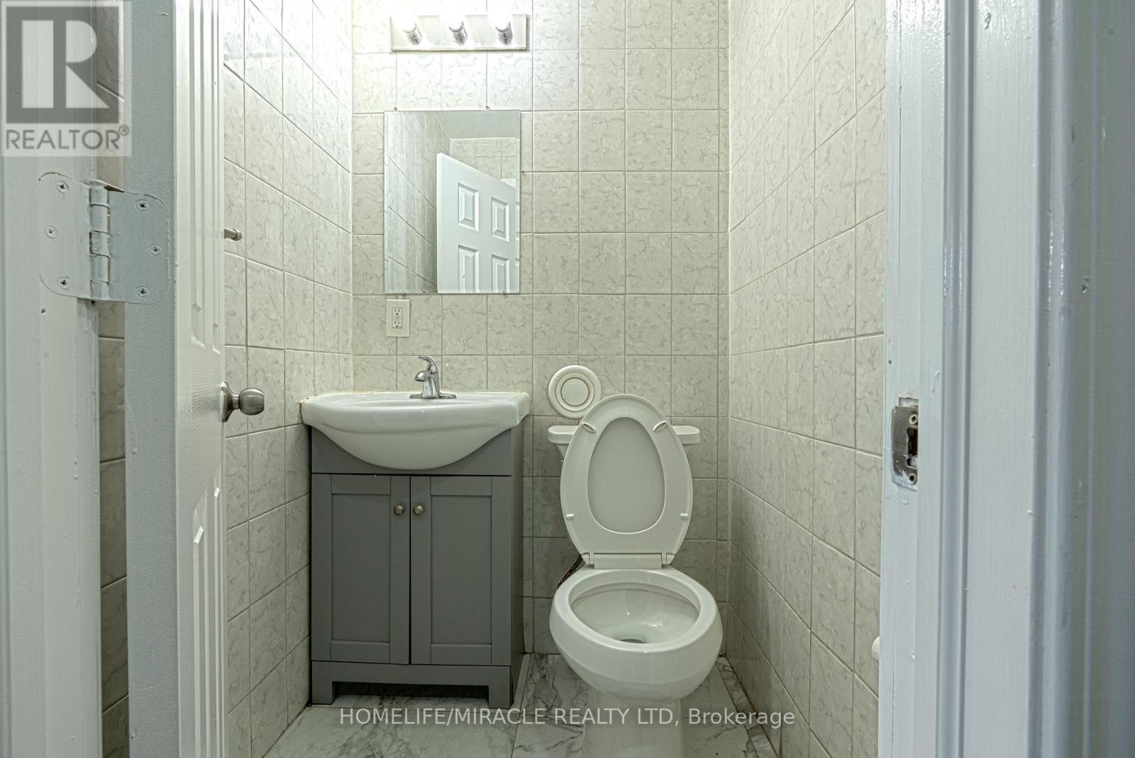 2931 Islington Avenue, Toronto, Ontario  M9L 2K3 - Photo 21 - W13658252