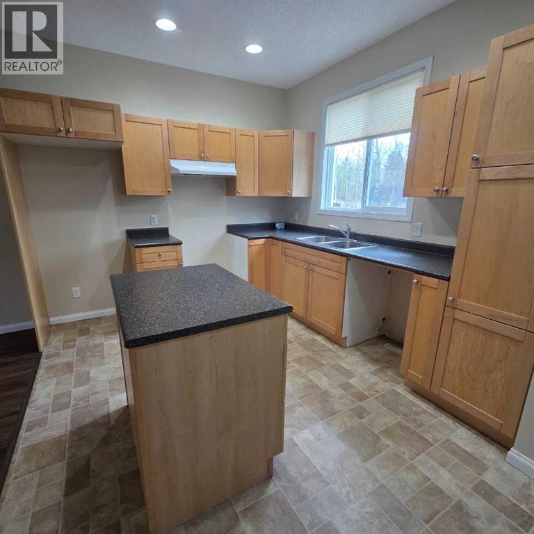 4, 624 41 Street, Edson, Alberta  T7E 1A4 - Photo 12 - A2340905