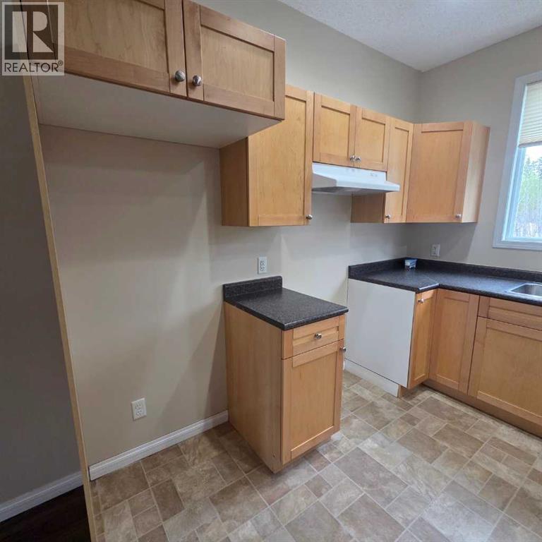 4, 624 41 Street, Edson, Alberta  T7E 1A4 - Photo 9 - A2340905