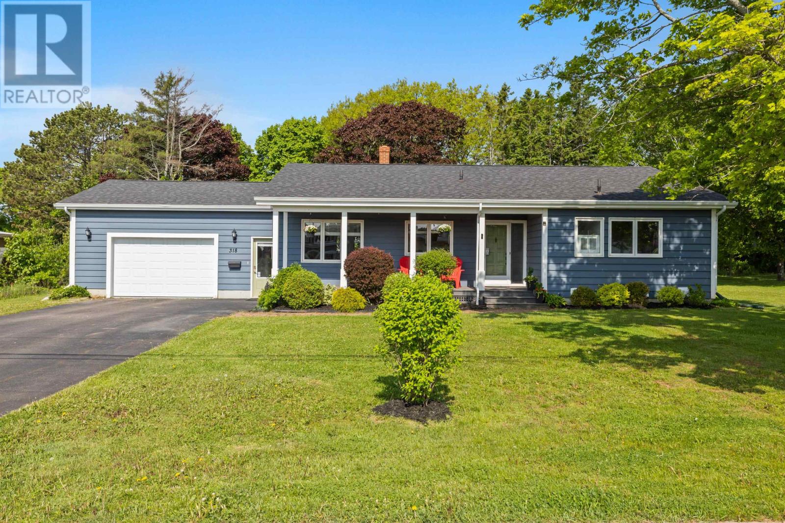 318 High Street, Summerside, Prince Edward Island  C1N 2R1 - Photo 1 - 202621885