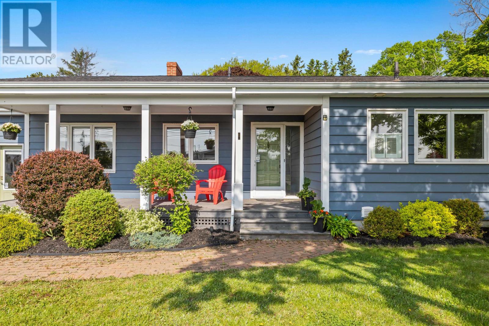 318 High Street, Summerside, Prince Edward Island  C1N 2R1 - Photo 3 - 202621885