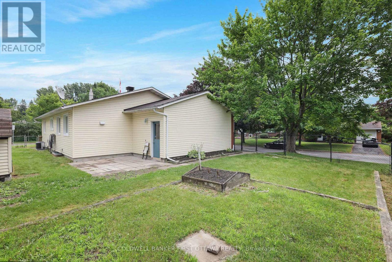 1401 Metz Crescent, Ottawa, Ontario  K1K 3Z7 - Photo 32 - X13724428