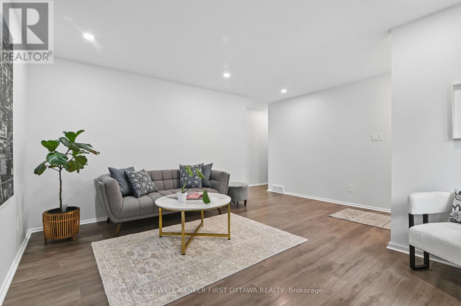 1401 Metz Crescent, Ottawa, Ontario  K1K 3Z7 - Photo 7 - X13724428