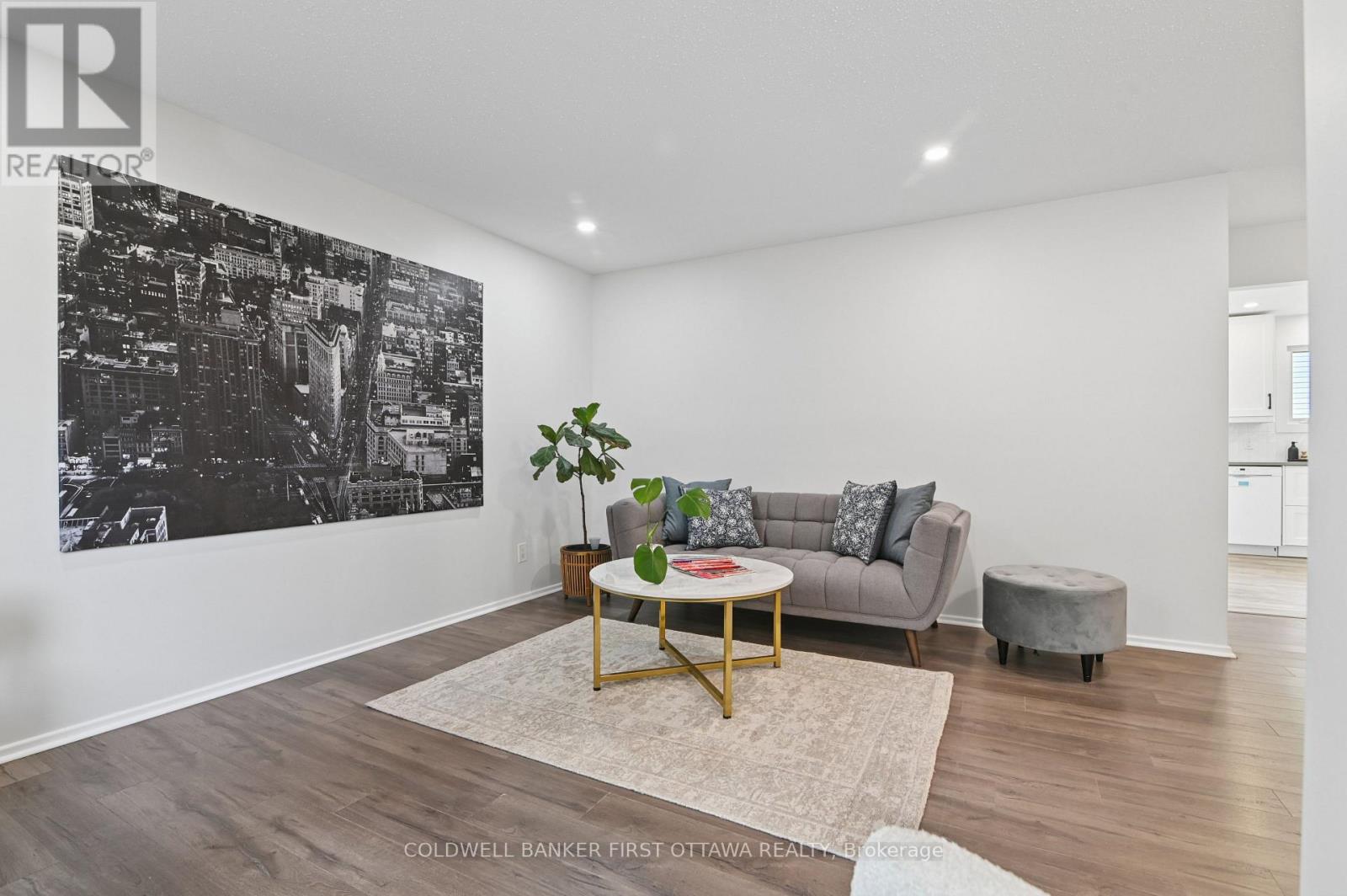 1401 Metz Crescent, Ottawa, Ontario  K1K 3Z7 - Photo 8 - X13724428